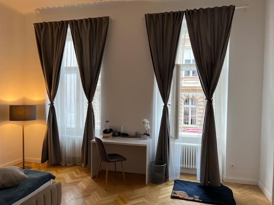 Beautiful Condo At The Old Town براتسيلافا المظهر الخارجي الصورة