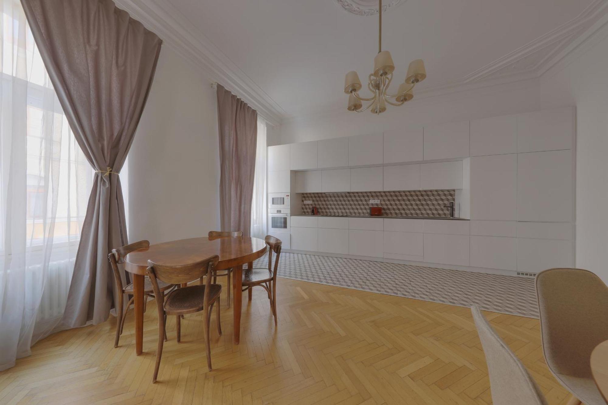 Beautiful Condo At The Old Town براتسيلافا المظهر الخارجي الصورة