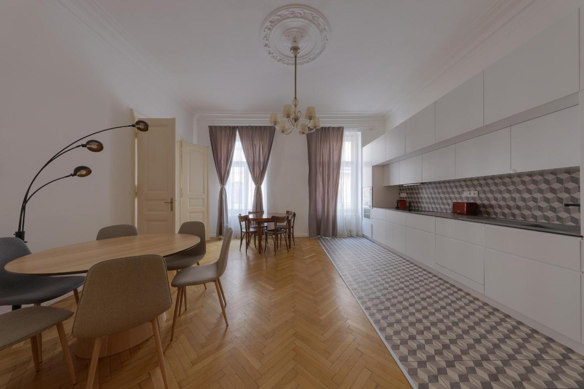 Beautiful Condo At The Old Town براتسيلافا المظهر الخارجي الصورة