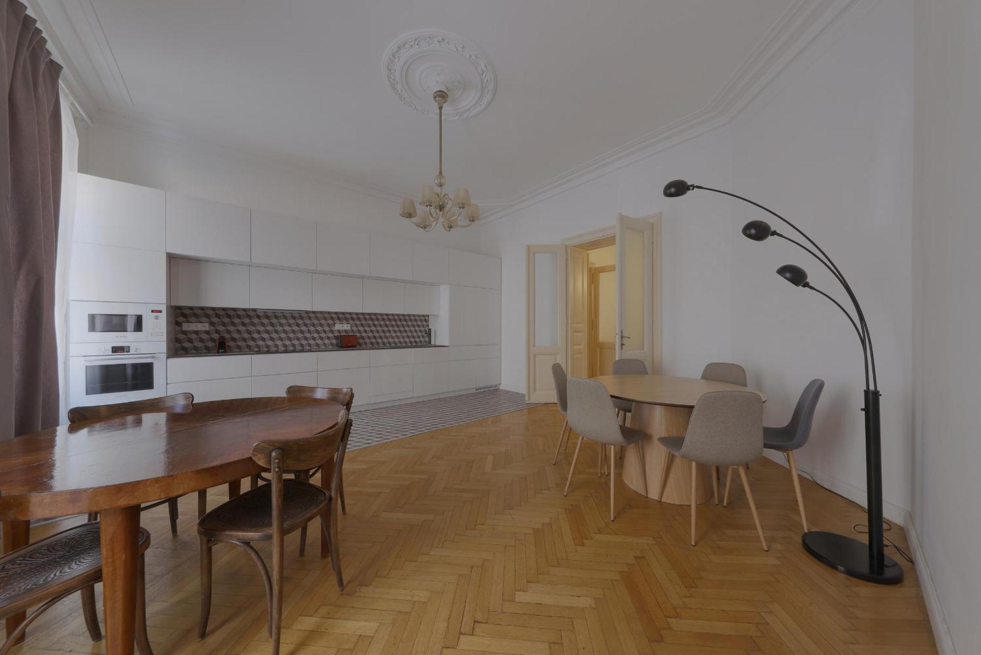 Beautiful Condo At The Old Town براتسيلافا المظهر الخارجي الصورة