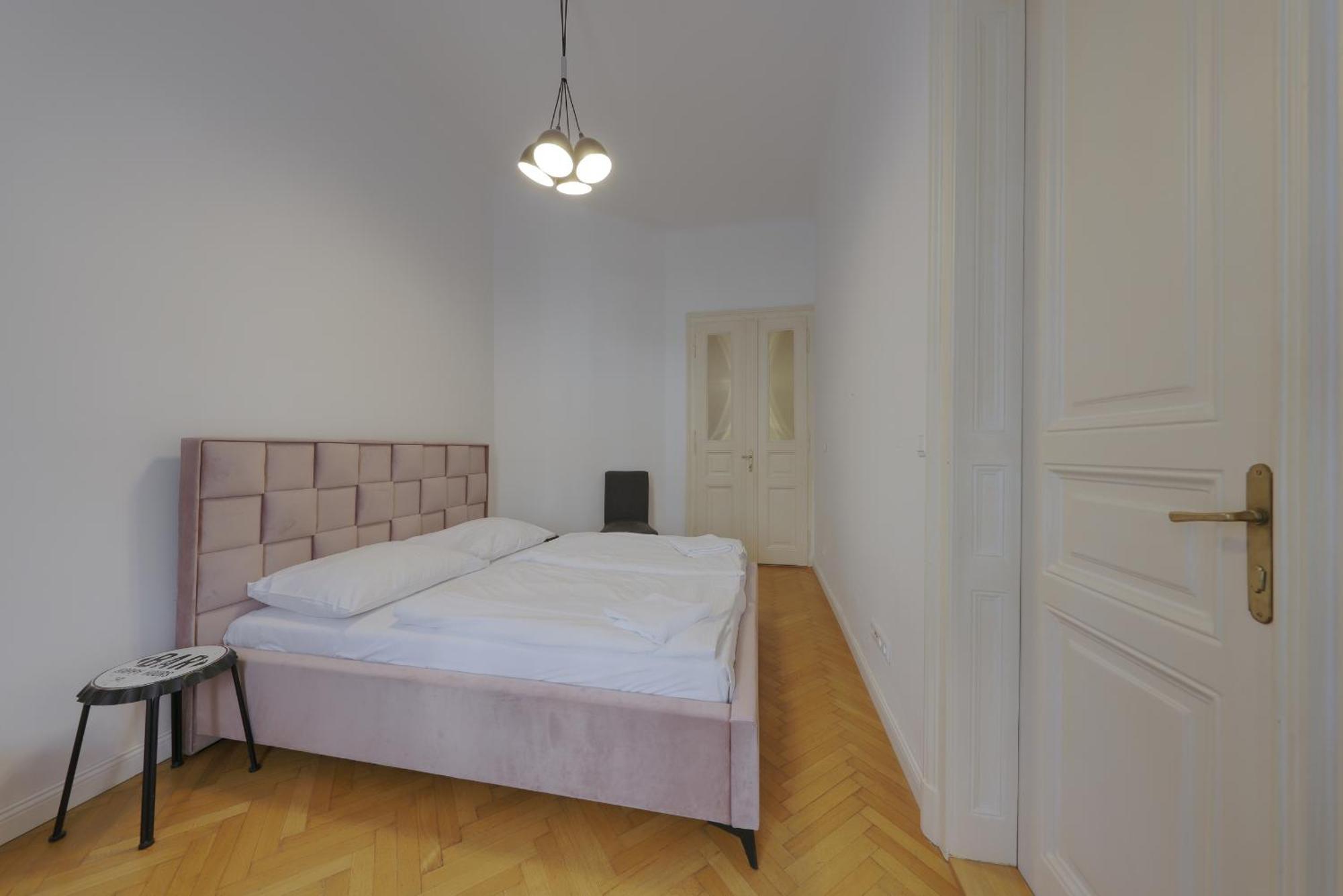 Beautiful Condo At The Old Town براتسيلافا المظهر الخارجي الصورة